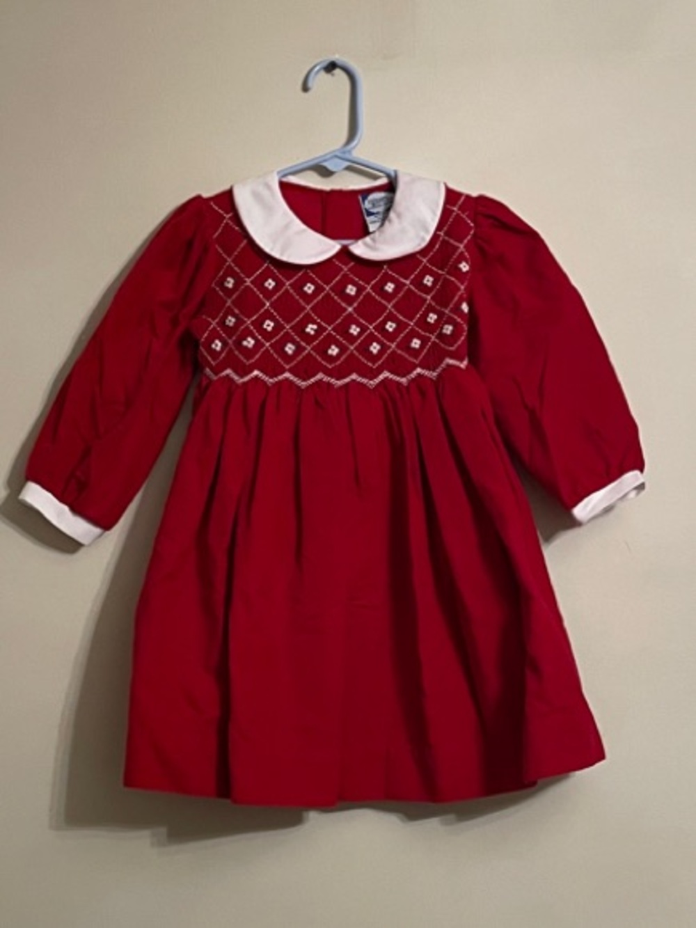 Carriage Boutiques Smocked Holiday Dress Size 2T
